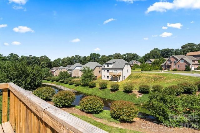 1033 12th Avenue Drive NW, Hickory, NC 28601