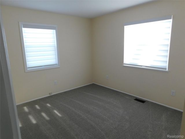 2727 Eaton Place, Flint, MI 48506
