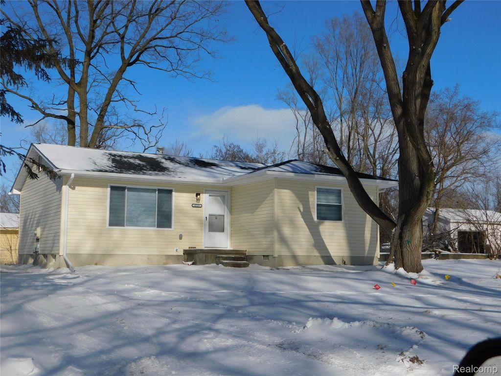 2727 Eaton Place, Flint, MI 48506