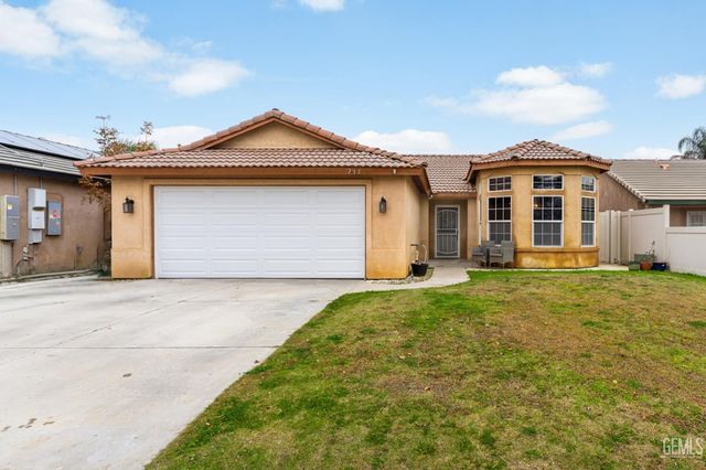 243 Deep Creek Drive, Bakersfield, CA 93308
