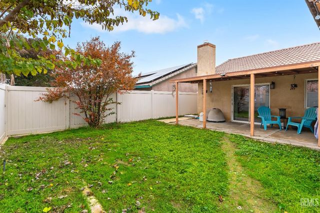 243 Deep Creek Drive, Bakersfield, CA 93308