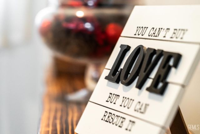 243 Deep Creek Drive, Bakersfield, CA 93308