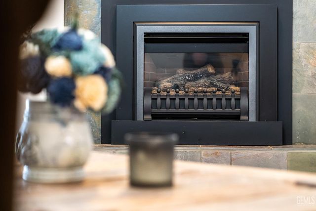 243 Deep Creek Drive, Bakersfield, CA 93308