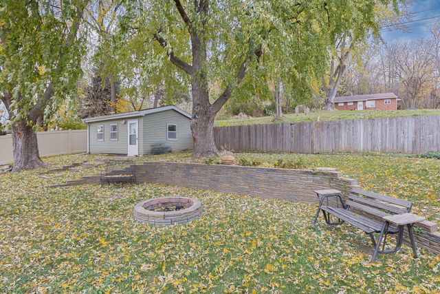 645 ARNOLD Avenue, Council Bluffs, IA 51503