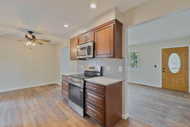 645 ARNOLD Avenue, Council Bluffs, IA 51503