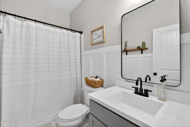 1663 W GORDON Street, San Tan Valley, AZ 85144