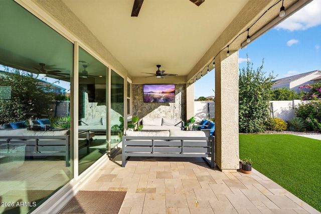 1663 W GORDON Street, San Tan Valley, AZ 85144