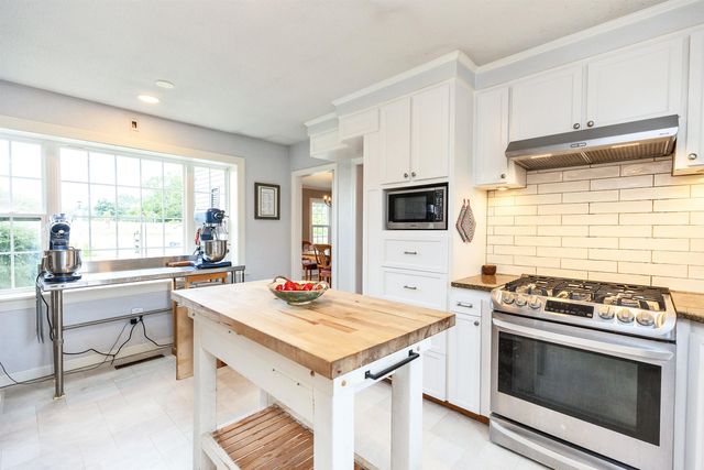 30 Orchard Hill Road, Peterborough, NH 03458
