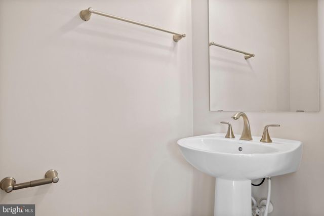 44 SPADE END RD, Inwood, WV 25428