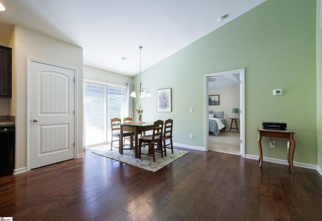108 Summerdale Drive, Taylors, SC 29687
