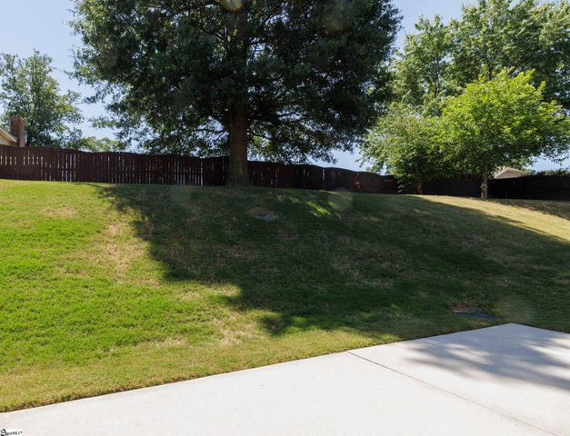 108 Summerdale Drive, Taylors, SC 29687