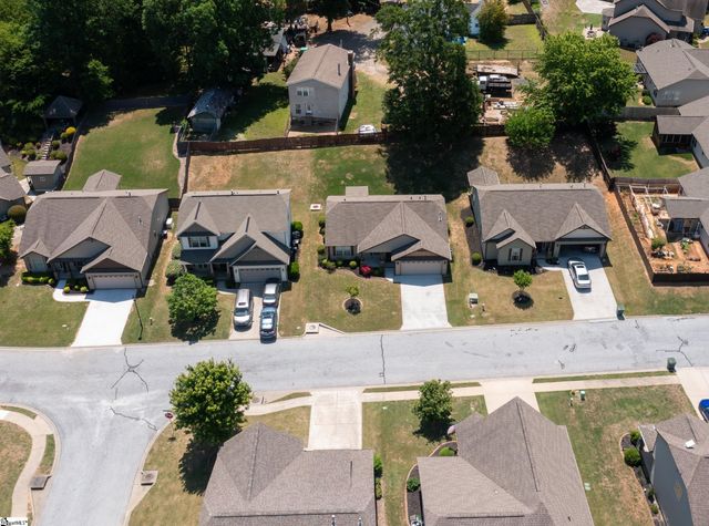 108 Summerdale Drive, Taylors, SC 29687