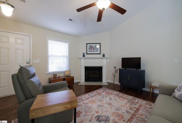 108 Summerdale Drive, Taylors, SC 29687