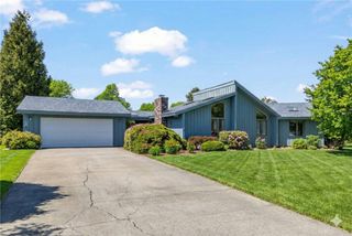 39 Almy Knoll Terrace, Portsmouth, RI 02871