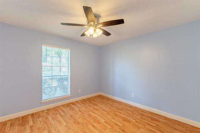221 Maple Street, Highlands, TX 77562