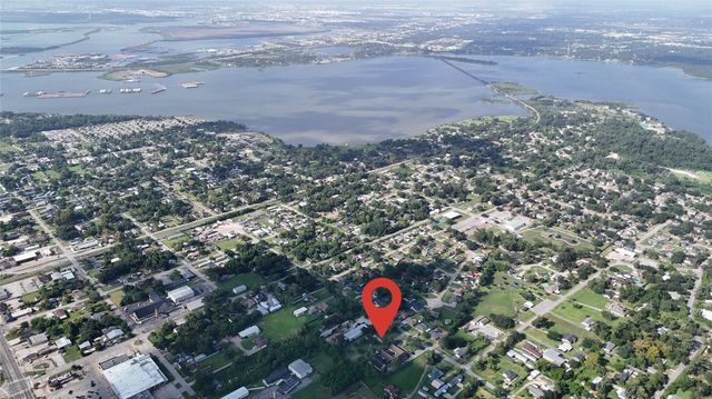 221 Maple Street, Highlands, TX 77562
