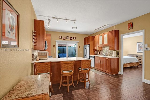 4812 Washington St 3, Hollywood, FL 33021