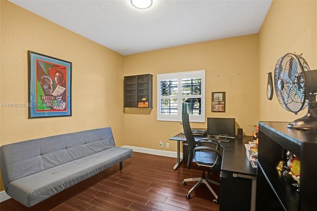 4812 Washington St 3, Hollywood, FL 33021