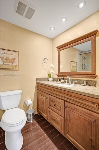 4812 Washington St 3, Hollywood, FL 33021