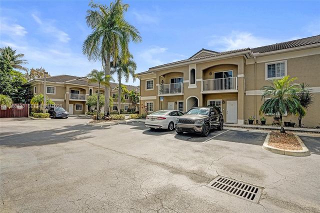 4812 Washington St 3, Hollywood, FL 33021
