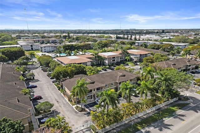 4812 Washington St 3, Hollywood, FL 33021