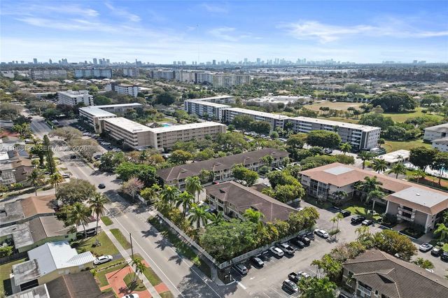 4812 Washington St 3, Hollywood, FL 33021