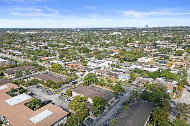 4812 Washington St 3, Hollywood, FL 33021