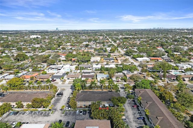 4812 Washington St 3, Hollywood, FL 33021