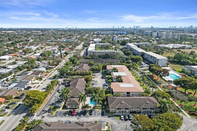 4812 Washington St 3, Hollywood, FL 33021