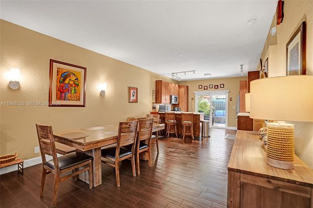 4812 Washington St 3, Hollywood, FL 33021