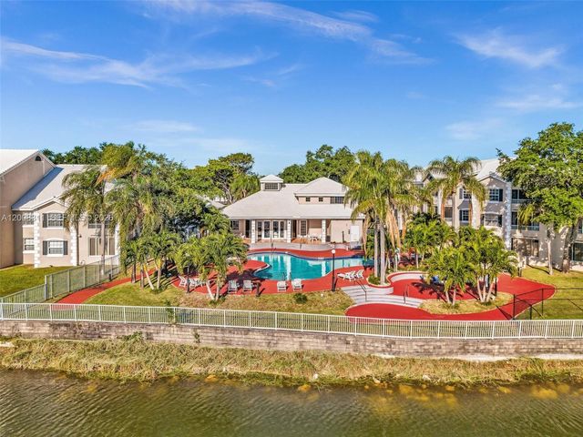 2811 N Oakland Forest Dr 102, Oakland Park, FL 33309