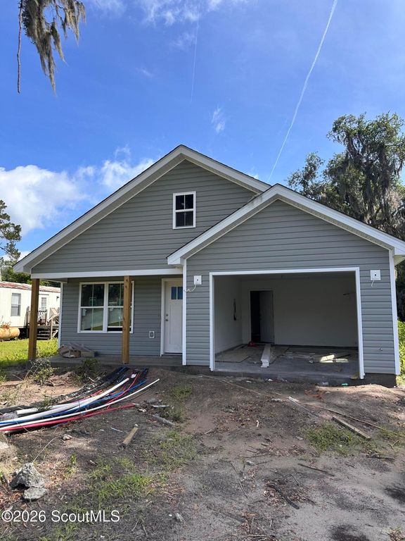 306 Garrison Street, Darien, GA 31305