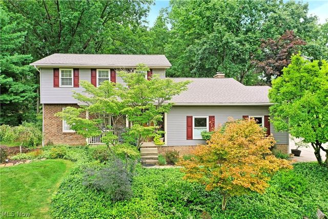 541 Stoneybrook Lane, Canfield, OH 44406