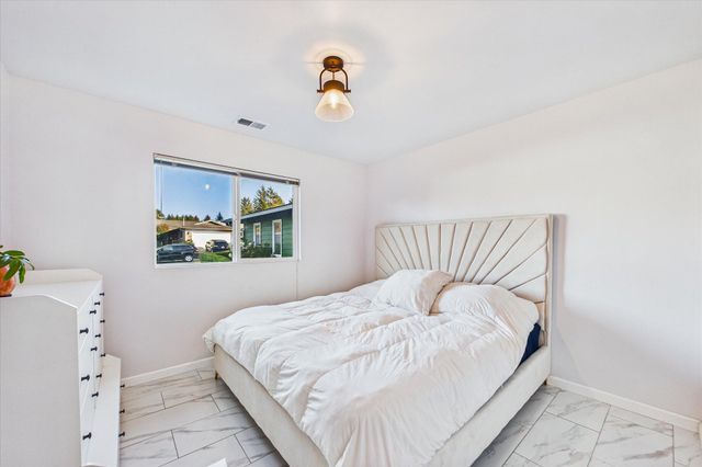 6194 Abrahamsen Court, Eureka, CA 95503