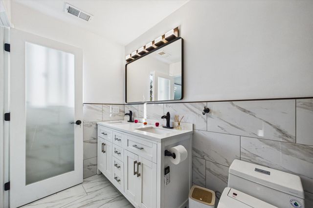 6194 Abrahamsen Court, Eureka, CA 95503