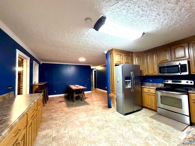 1980 Riddles Bend Road, Rainbow City, AL 35906