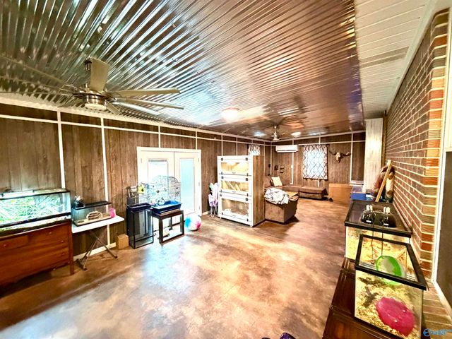 1980 Riddles Bend Road, Rainbow City, AL 35906