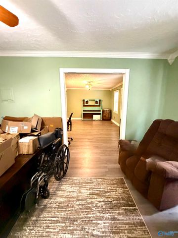 1980 Riddles Bend Road, Rainbow City, AL 35906