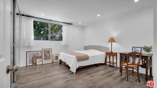 100 S Doheny Drive 221, Los Angeles, CA 90048