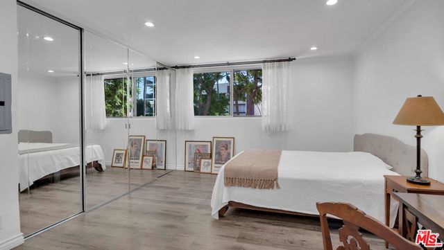 100 S Doheny Drive 221, Los Angeles, CA 90048