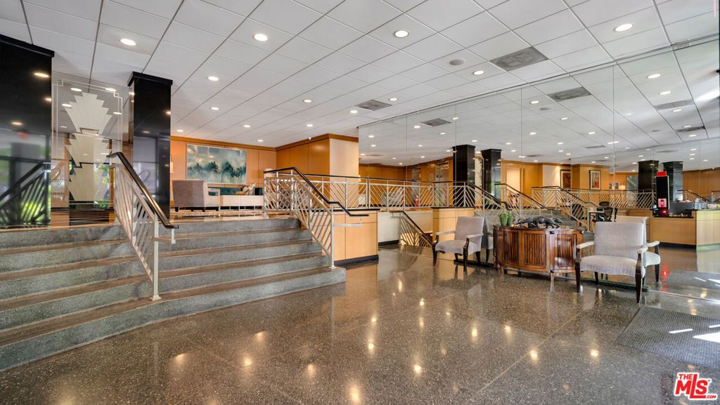 100 S Doheny Drive 221, Los Angeles, CA 90048 — photo 4