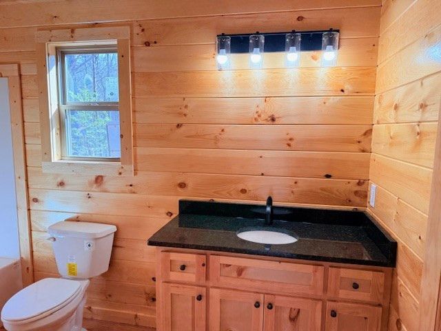99 Noelles Pass, Murphy, NC 28906