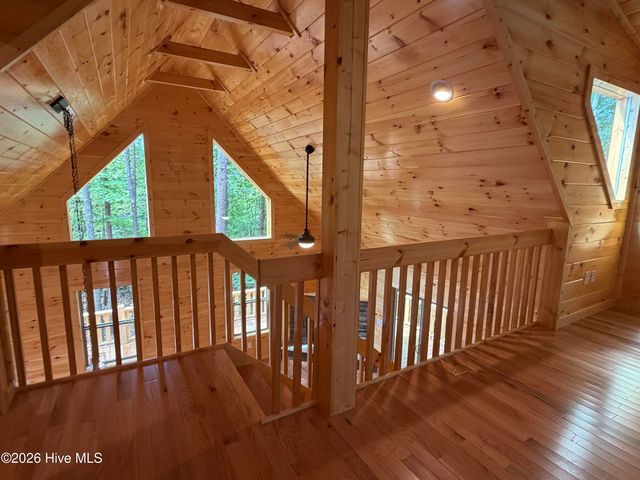 99 Noelles Pass, Murphy, NC 28906