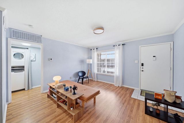 1223 Augusta Drive 48, Houston, TX 77057