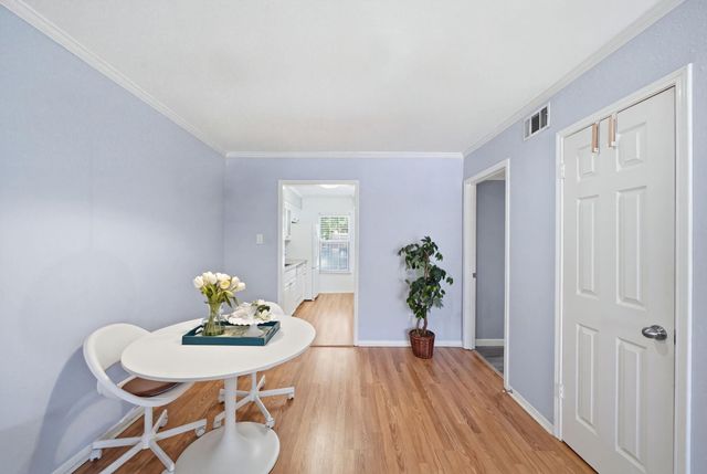 1223 Augusta Drive 48, Houston, TX 77057