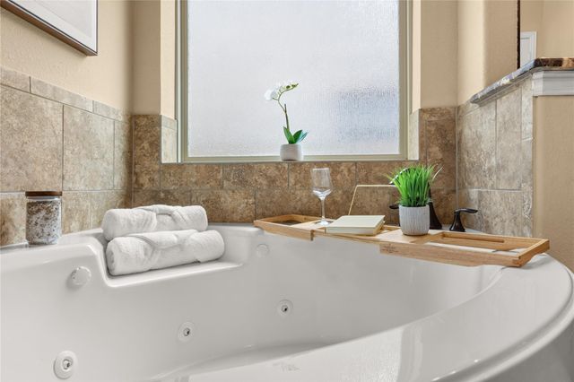 20660 Lavone Drive, Porter, TX 77365