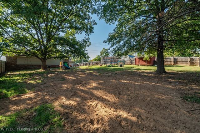 2546 Old Uniontown Road, Van Buren, AR 72956