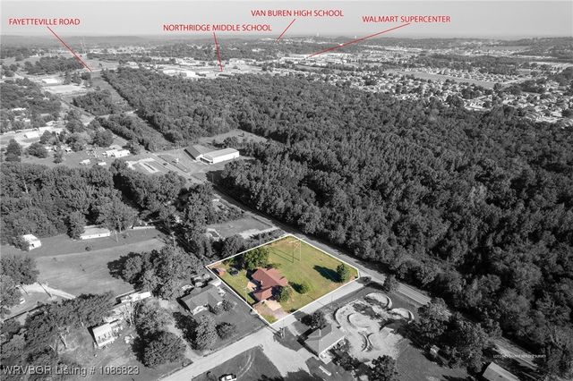 2546 Old Uniontown Road, Van Buren, AR 72956