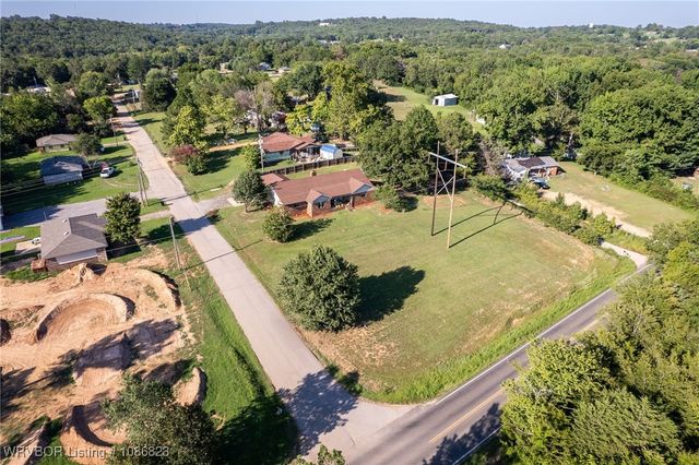 2546 Old Uniontown Road, Van Buren, AR 72956