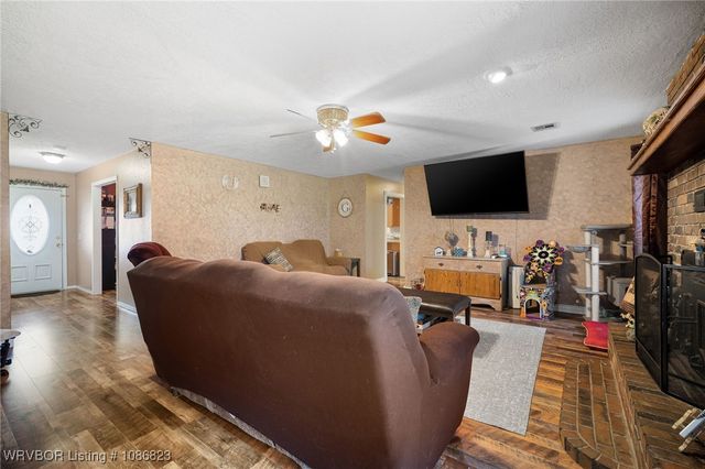 2546 Old Uniontown Road, Van Buren, AR 72956